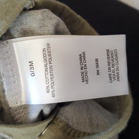 Star Wars Green and Gray Bodysuit Onesie - 0-3M (NWOT) - Picture 4 of 6